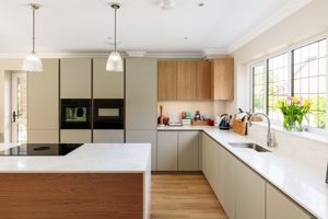 Photo 26- click for photo gallery